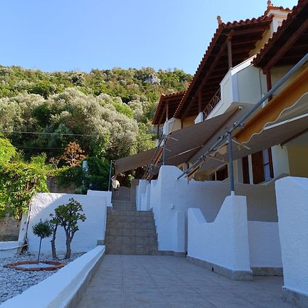 Athina Studio Apartments Kerveli Buitenkant foto