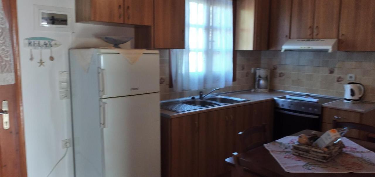 Athina Studio Apartments Kerveli Buitenkant foto