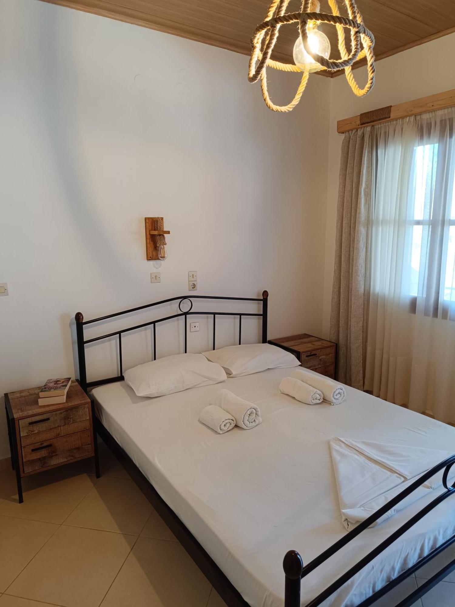 Athina Studio Apartments Kerveli Buitenkant foto