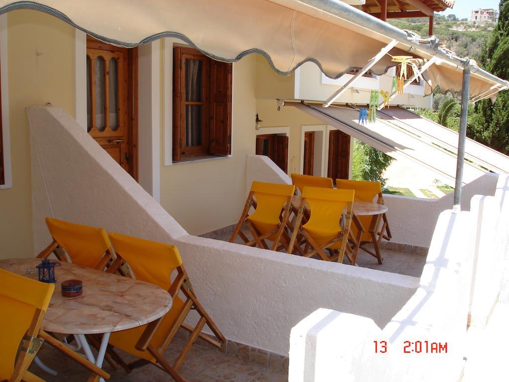 Athina Studio Apartments Kerveli Kamer foto